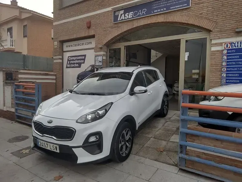 Usado Kia Sportage 115 CV (84 kW) 2021 Blanco SUV