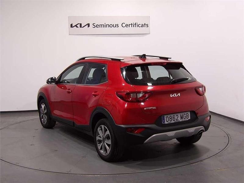 Usado Kia Stonic 84 CV (61 kW) 2023 SUV