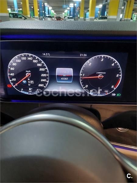 Usado Mercedes E220 194 CV (142 kW) 2020 Negro Berlina