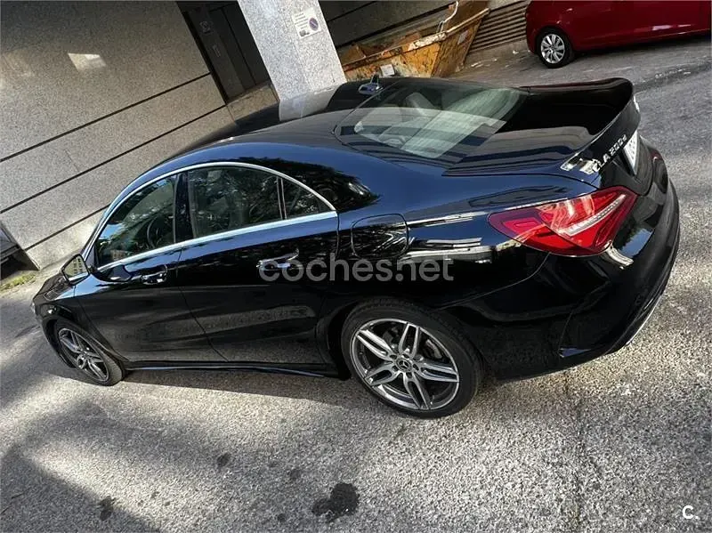 Usado Mercedes CLA200 136 CV (100 kW) 2018 Negro Berlina