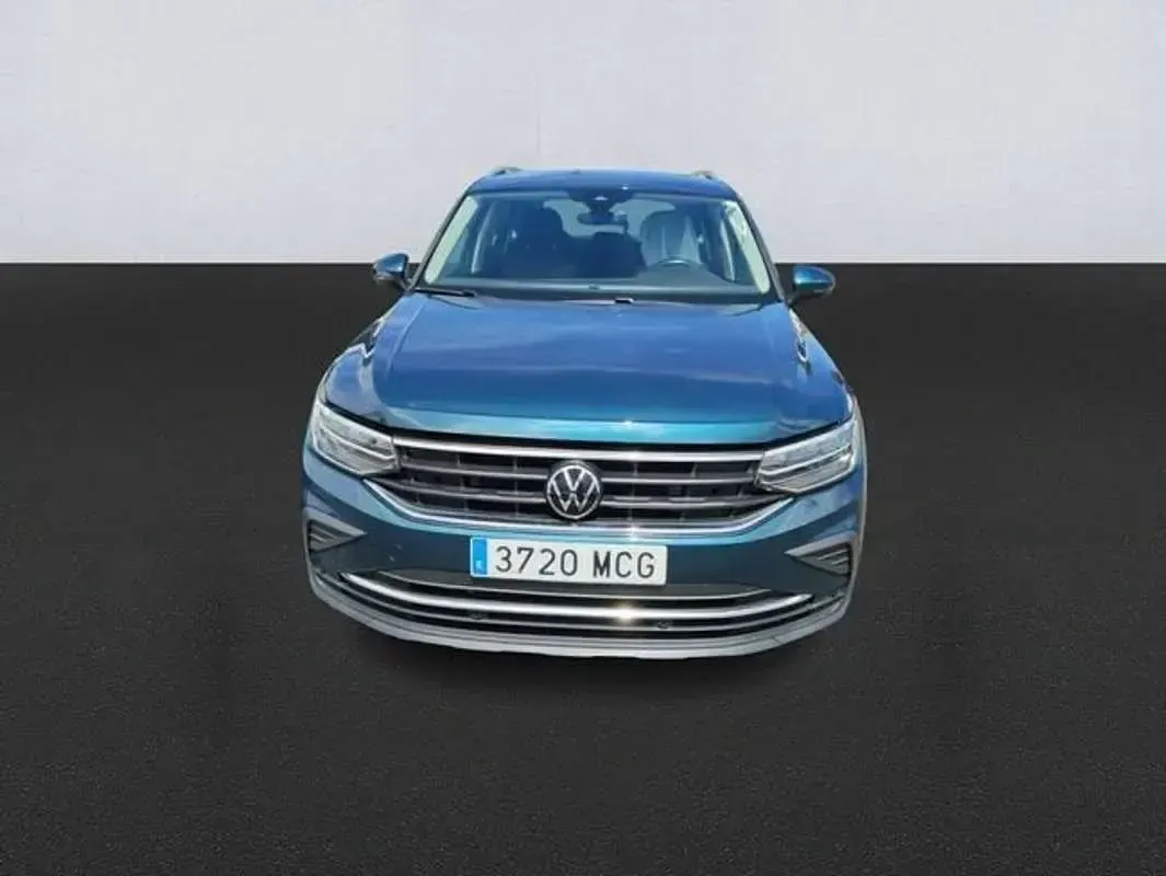 Usado VW Tiguan Life 245 CV (180 kW) 2022 Azul SUV