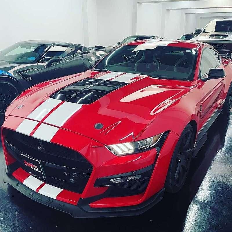 Usado Ford Mustang 760 CV (558 kW) 2021 Rojo Coupe