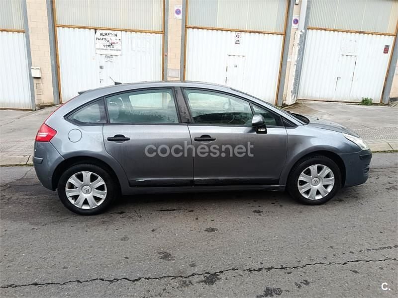 Usado Citroën C4 92 CV (67 kW) 2009 Azul Berlina