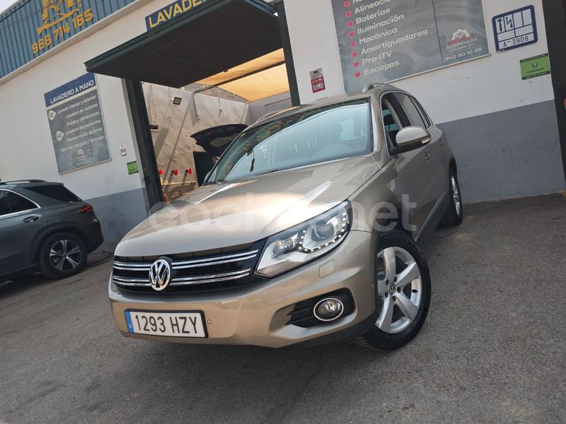 Gris / plata Usado 2014 VW Tiguan Sport SUV | 14.500 € (Precio justo) - Imagen 1/4