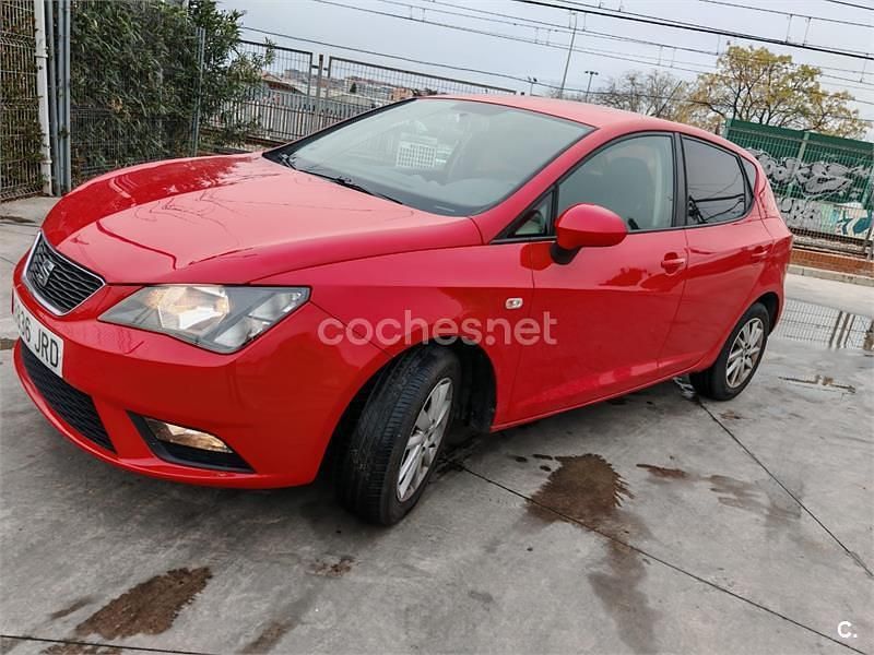 Rojo Usado 2016 Seat Ibiza Reference Berlina | 8300 € (Precio justo) - Imagen 1/4