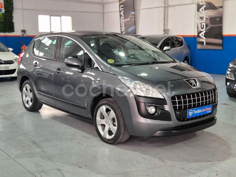 Usado Peugeot 3008 Sport 110 CV (80 kW) 2009 Gris / plata Berlina