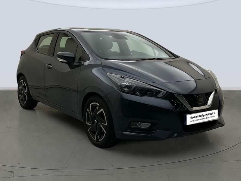 Usado Nissan Micra Acenta 92 CV (67 kW) 2022 Gris Utilitario
