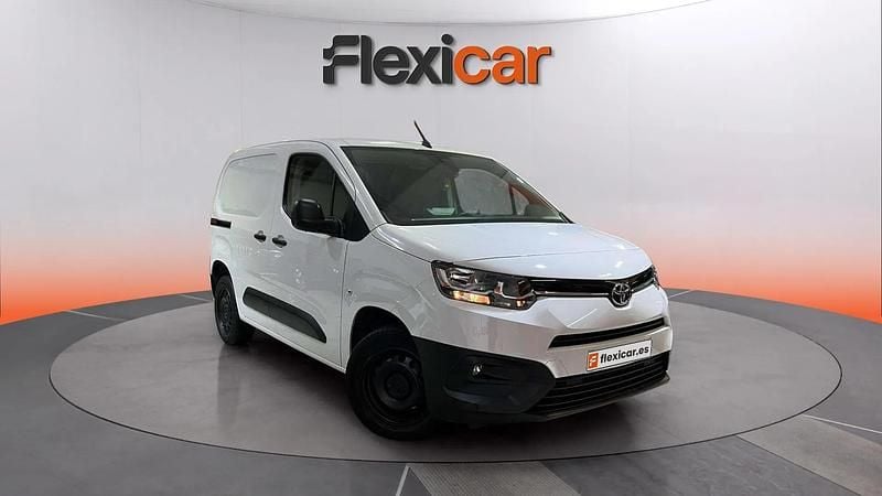Usado Toyota Proace City City 131 CV (96 kW) 2024 Blanco Monovolumen