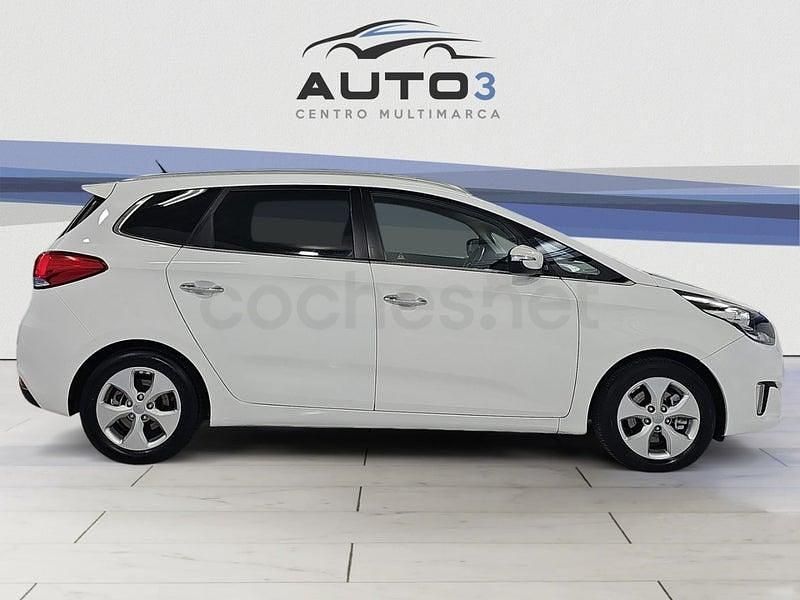 Usado Kia Carens 115 CV (84 kW) 2014 Blanco Monovolumen