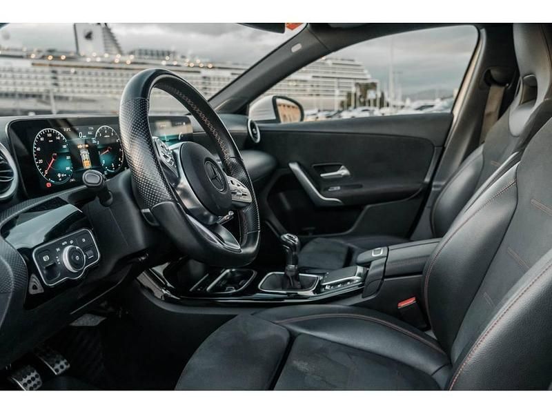 Usado Mercedes A180 AMG 136 CV (100 kW) 2021 Blanco Utilitario