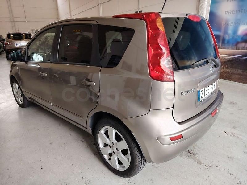 Usado Nissan Note Tekna 86 CV (63 kW) 2007 Beige Utilitario