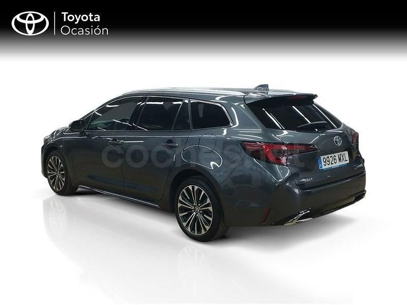 Usado Toyota Corolla Sport 140 CV (102 kW) 2024 Gris / plata Familiar