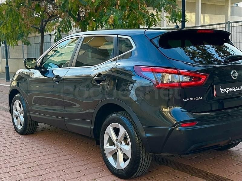 Usado Nissan Qashqai Acenta 115 CV (84 kW) 2018 Negro SUV
