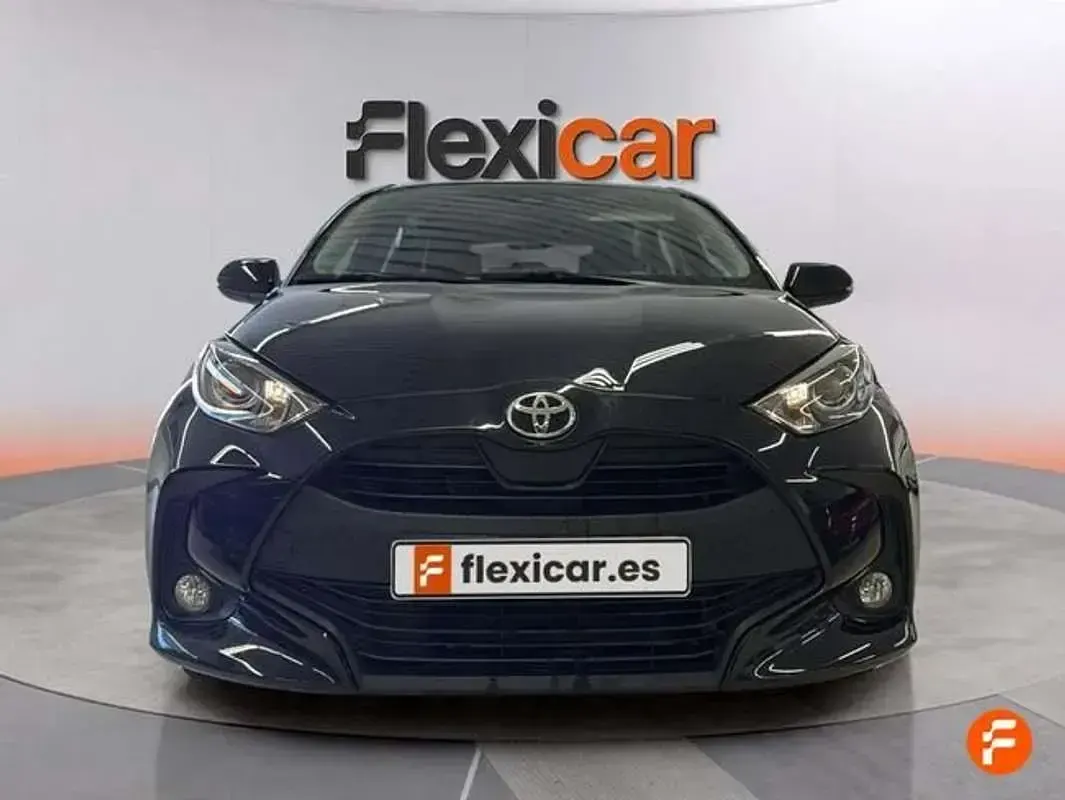 Usado Toyota Yaris Edition 125 CV (91 kW) 2022 Negro Utilitario