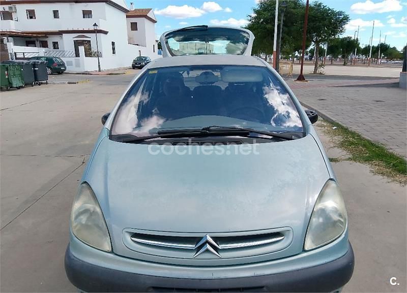 Verde Usado 2002 Citroën Xsara Picasso Monovolumen | 1490 € (Buen precio) - Imagen 1/4