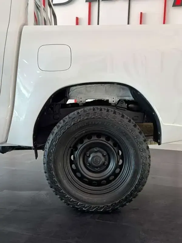 Usado Toyota HiLux 150 CV (110 kW) 2021 Blanco Pickup/Camioneta