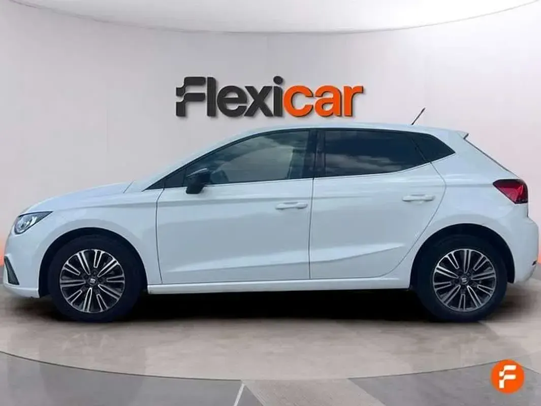 Usado Seat Ibiza Style 90 CV (66 kW) 2020 Blanco Utilitario