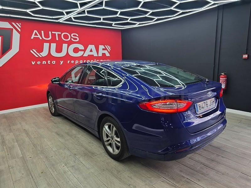 Usado Ford Mondeo Titanium 150 CV (110 kW) 2016 Azul Berlina