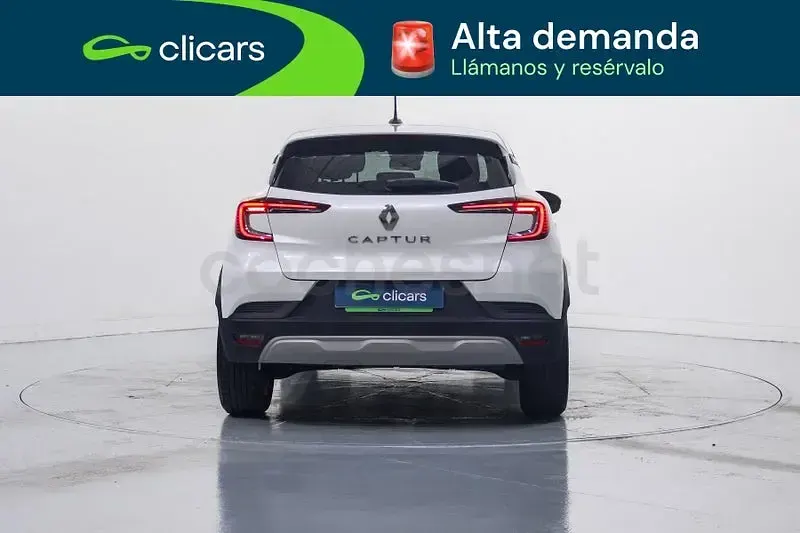 Usado Renault Captur Intens 100 CV (73 kW) 2022 Blanco SUV