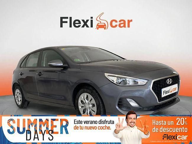 Gris Usado 2020 Hyundai i30 Berlina | 13.990 € (Precio justo) - Imagen 1/4