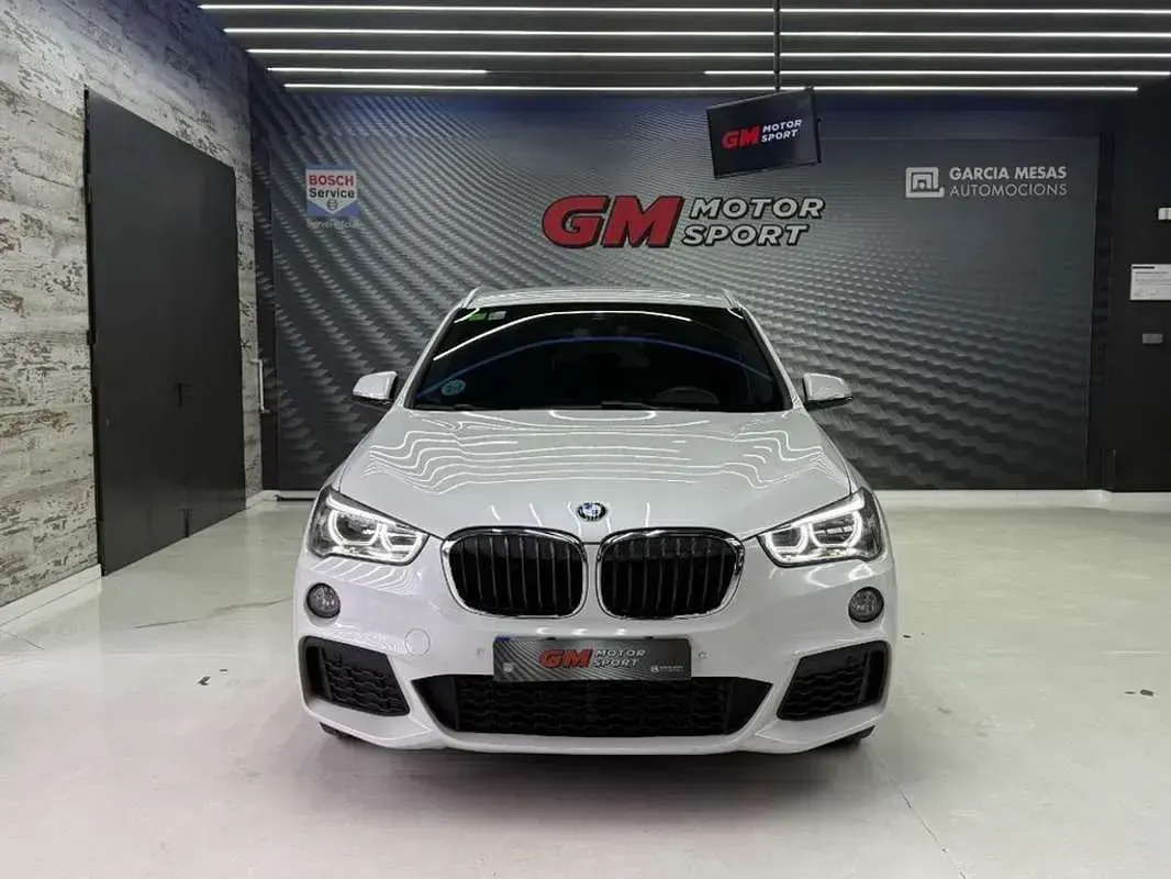Usado BMW X1 Comfort Edition 140 CV (102 kW) 2017 Blanco SUV