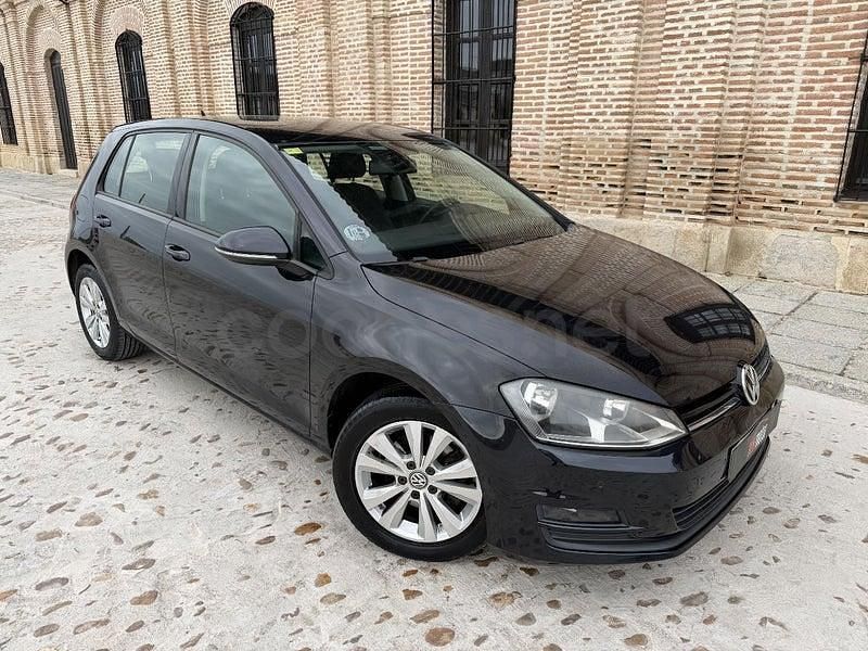 Usado VW Golf VII Advance 105 CV (77 kW) 2014 Azul Berlina