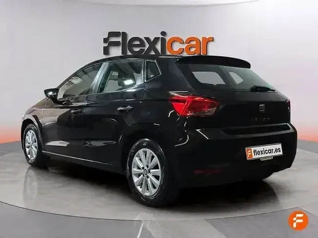 Usado Seat Ibiza Reference 75 CV (55 kW) 2017 Negro