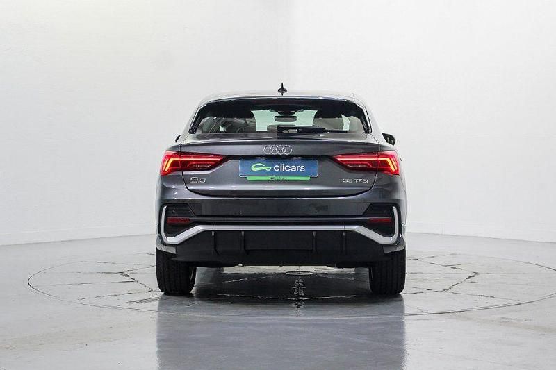 Usado Audi Q3 Sportback S-Line 150 CV (110 kW) 2021 Gris / plata SUV