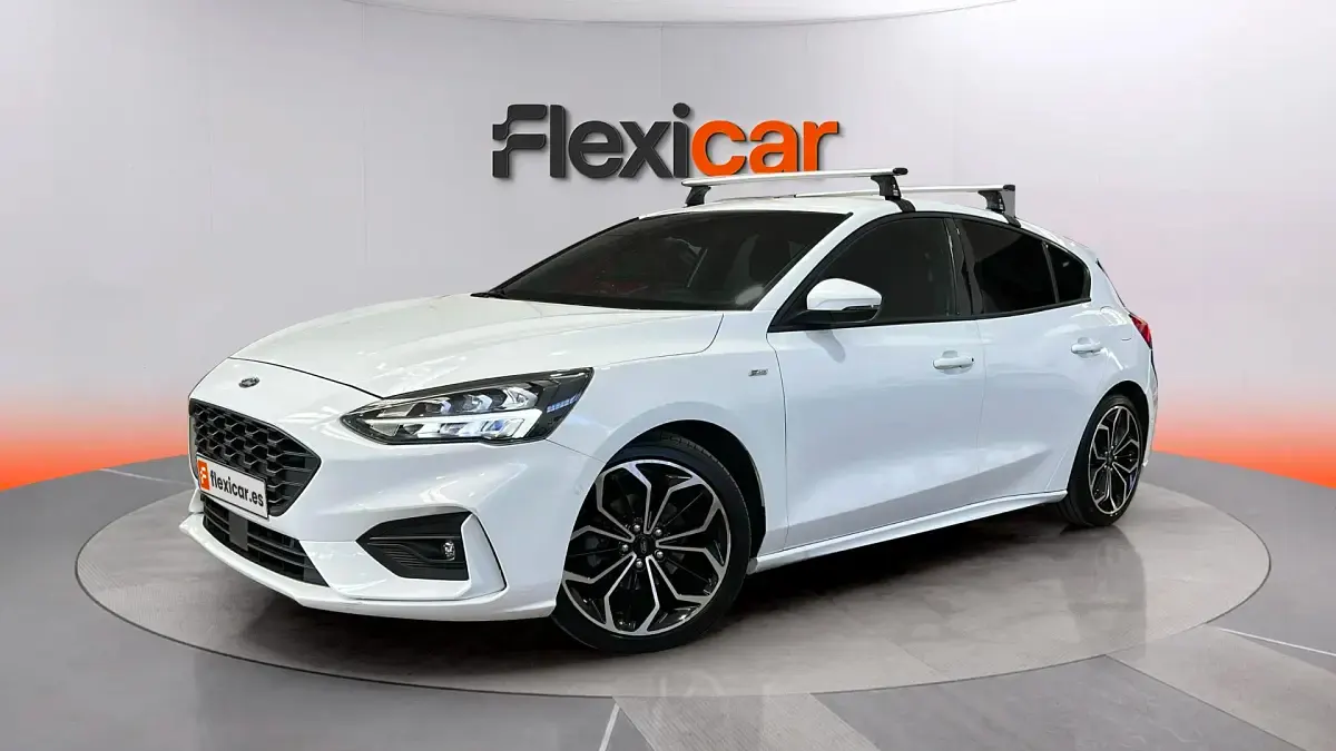 Usado Ford Focus ST-Line 125 CV (91 kW) 2020 Blanco Berlina