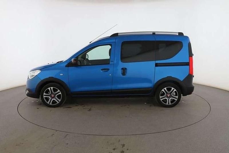 Usado Dacia Dokker 95 CV (69 kW) 2019 Azul Monovolumen