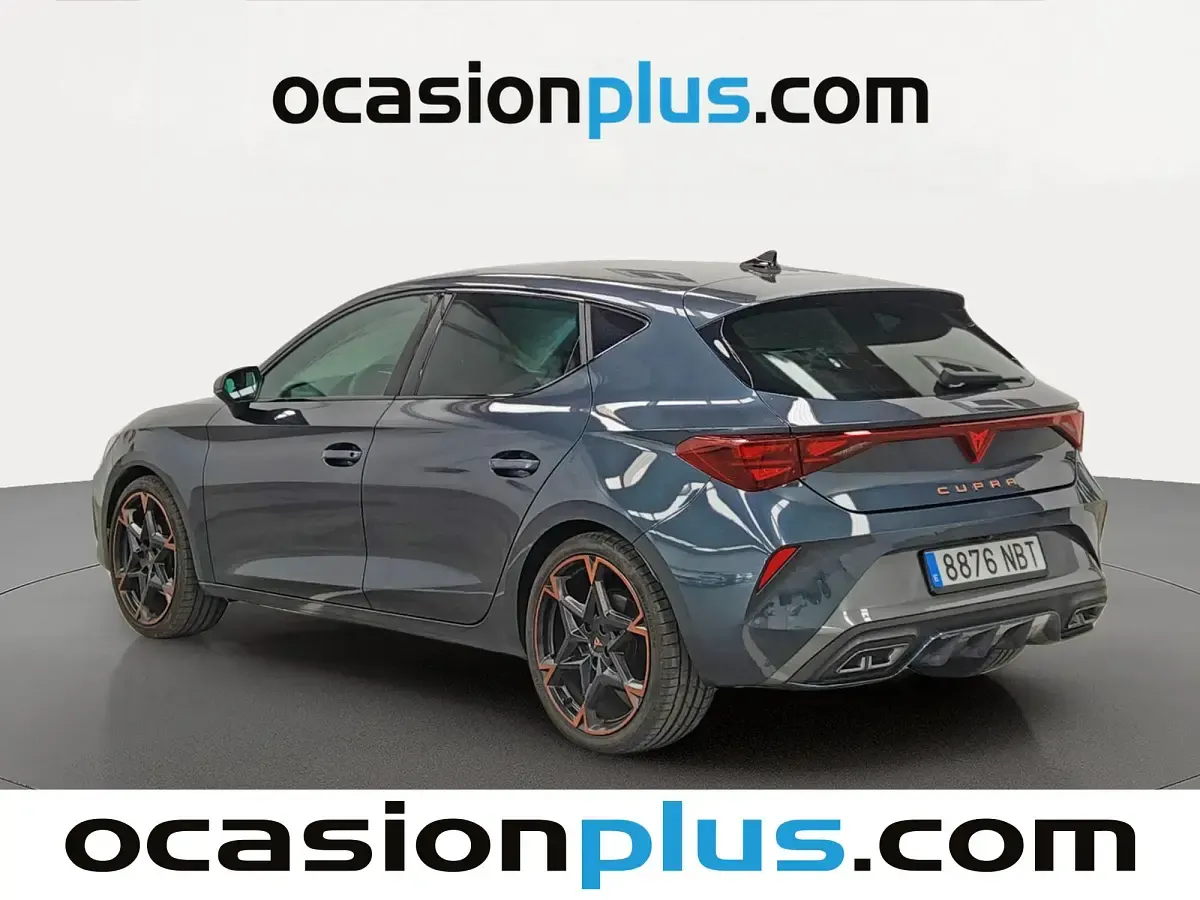 Używany Cupra Leon 150 KM (110 kW) 2025 Szary Hatchback