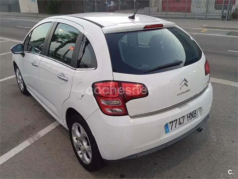 Usado Citroën C3 68 CV (50 kW) 2013 Blanco Berlina