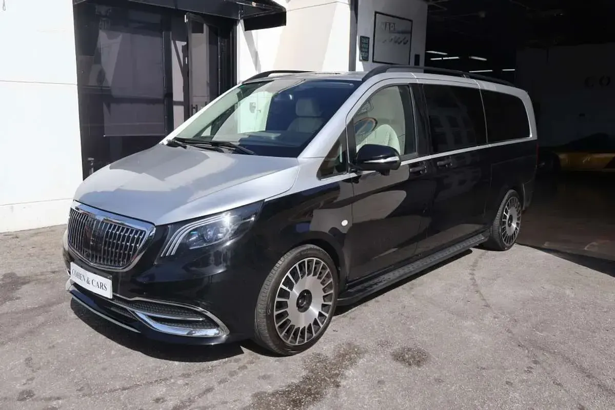 Usado Mercedes Vito 190 CV (139 kW) 2021 Negro Van