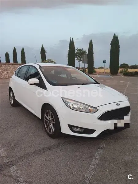 Usado Ford Focus Business Edition 125 CV (91 kW) 2016 Blanco Berlina