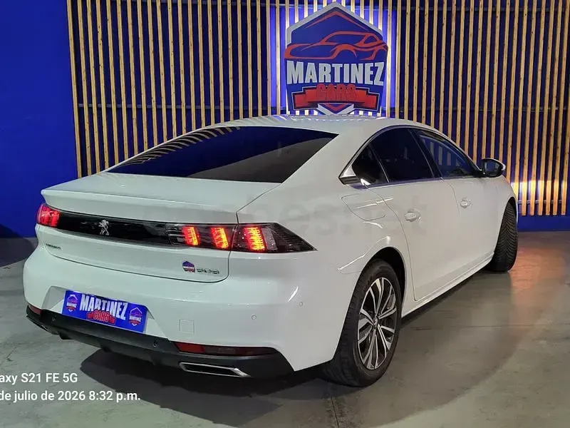 Usado Peugeot 508 Allure 130 CV (95 kW) 2021 Blanco Berlina
