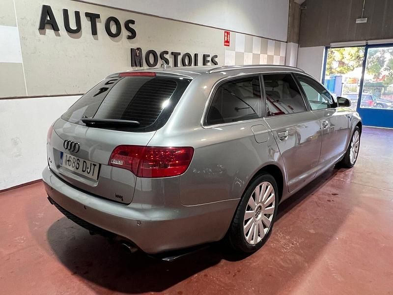 Usado Audi A6 255 CV (187 kW) 2005 Gris Familiar
