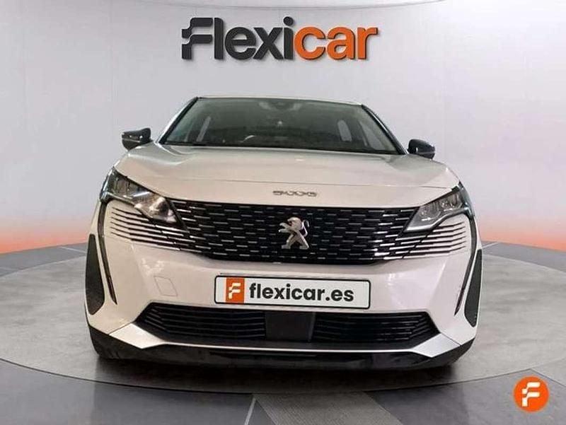 Usado Peugeot 5008 Allure 131 CV (96 kW) 2022 Blanco SUV