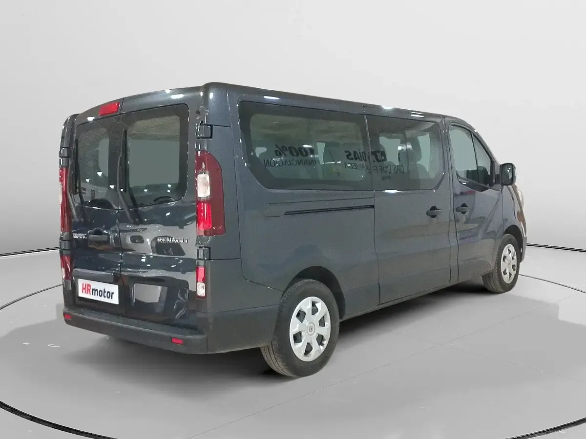 Usado Renault Trafic Zen 151 CV (111 kW) 2024 Gris Monovolumen