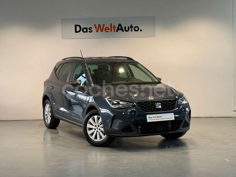 Gris / plata Usado 2024 Seat Arona Style SUV | 18.790 € (Precio justo) - Imagen 1/4