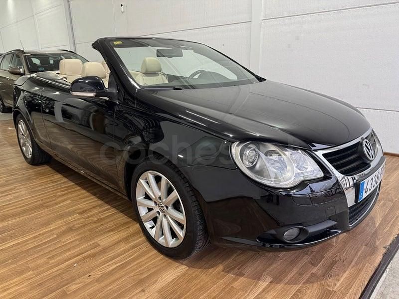 Usado VW Eos 140 CV (102 kW) 2007 Negro Descapotable