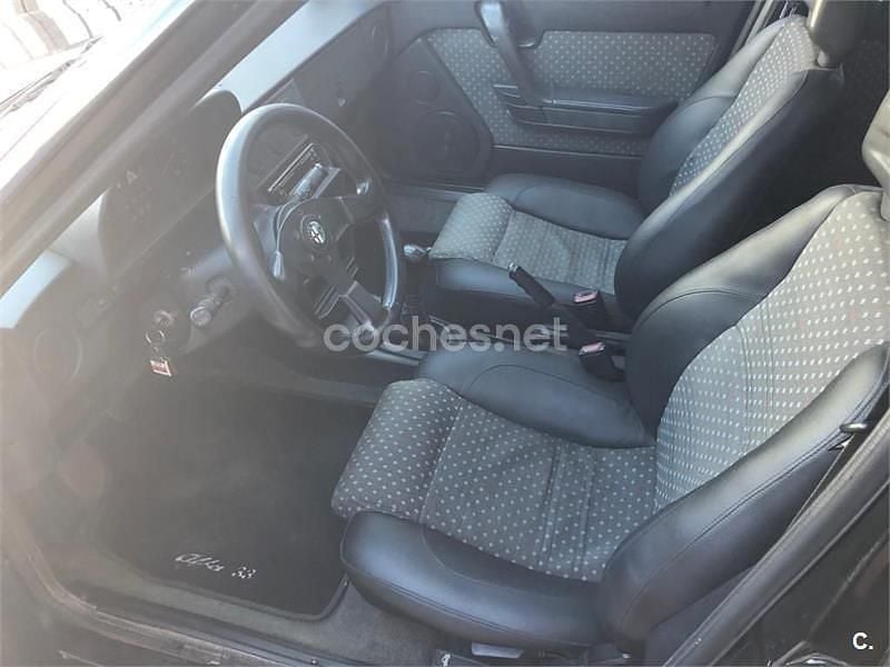 Usado Alfa Romeo 33 137 CV (100 kW) 1990 Negro Berlina