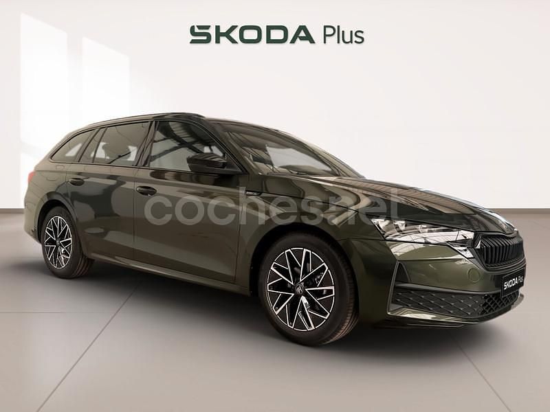 Verde Nuevo 2025 Skoda Octavia SportLine Familiar | 35.300 € (Precio justo) - Imagen 1/4