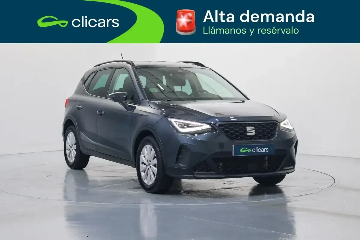 Usado Seat Arona Style 116 CV (85 kW) 2025 Gris SUV