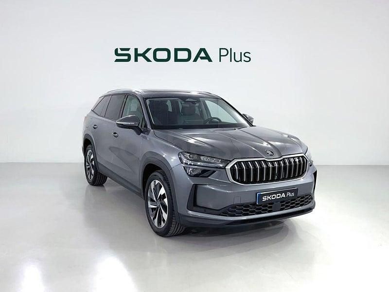 Usado Skoda Kodiaq 150 CV (110 kW) 2025 Gris SUV
