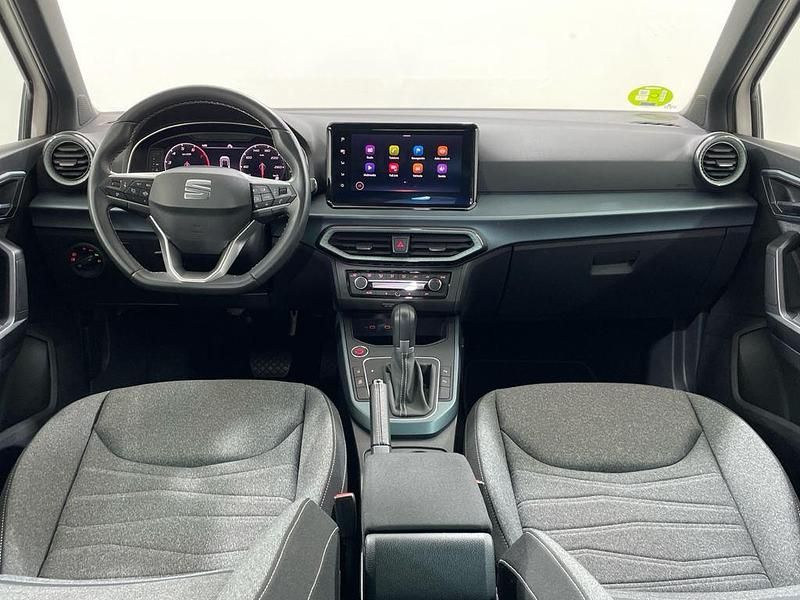 Usado Seat Arona Xperience 110 CV (80 kW) 2022 Blanco SUV