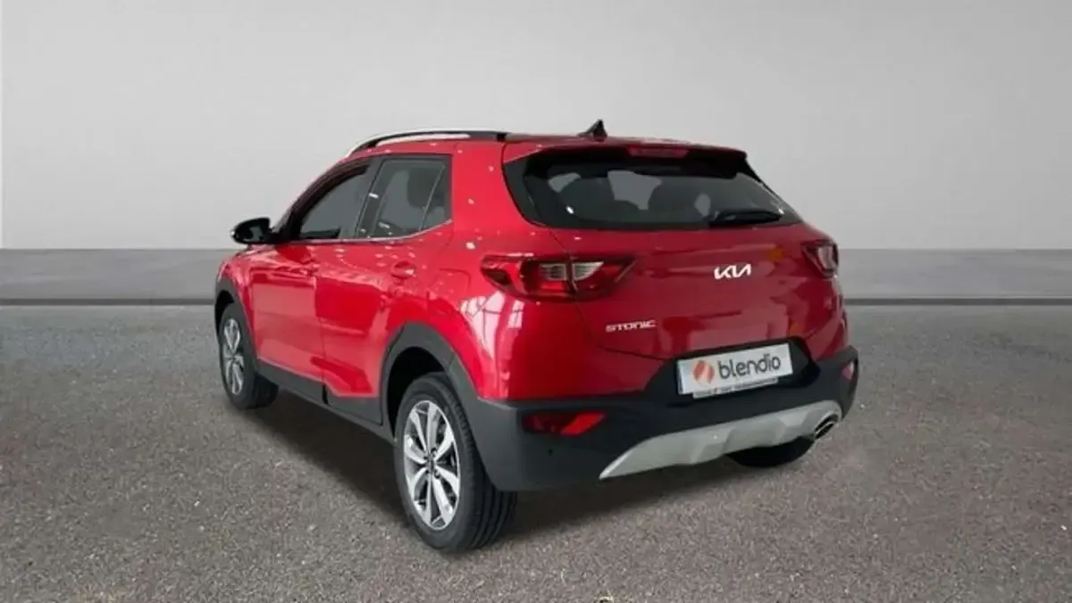 Usado Kia Stonic 79 CV (58 kW) 2024 Rojo SUV