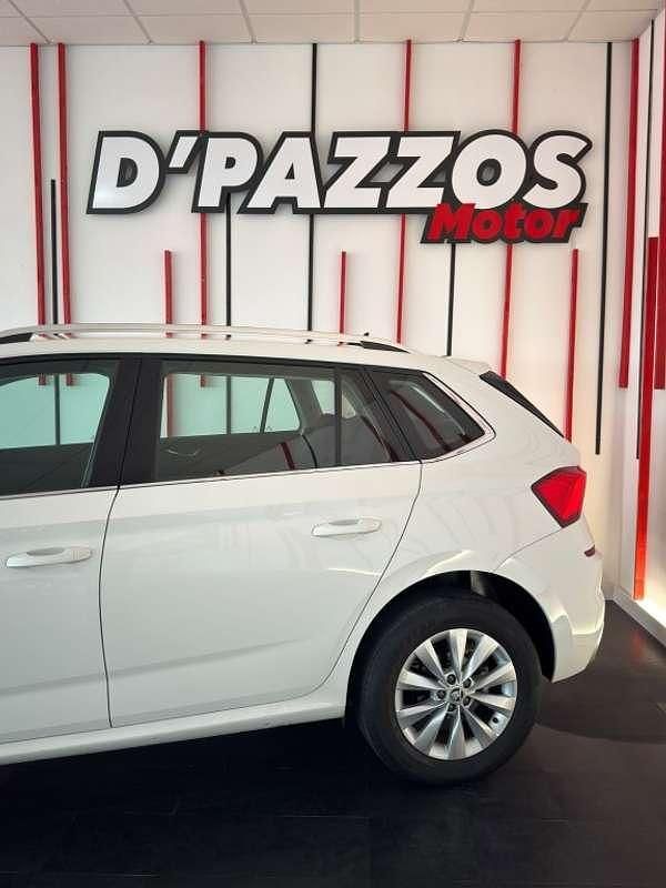 Usado Skoda Kamiq Style 110 CV (80 kW) 2021 Blanco SUV