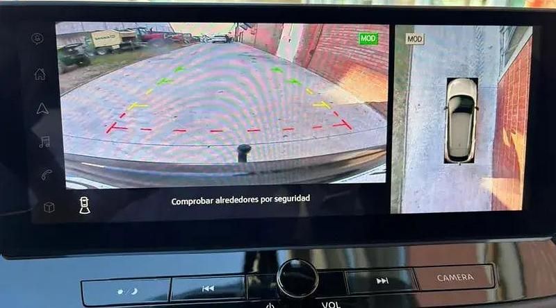 Usado Nissan Qashqai N-Connecta 140 CV (102 kW) 2023 Sapporo white (sólido) SUV