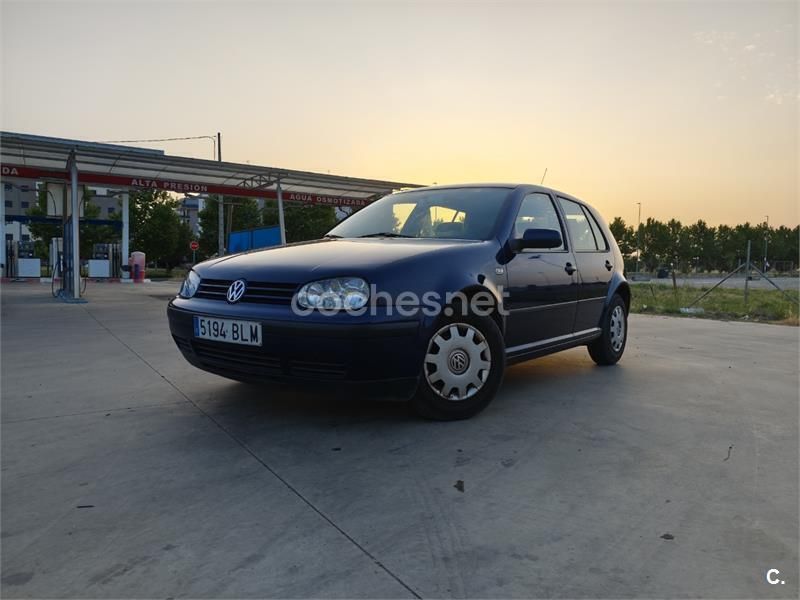 Azul Usado 2001 VW Golf IV Conceptline Berlina | 2700 € (Precio justo) - Imagen 1/4
