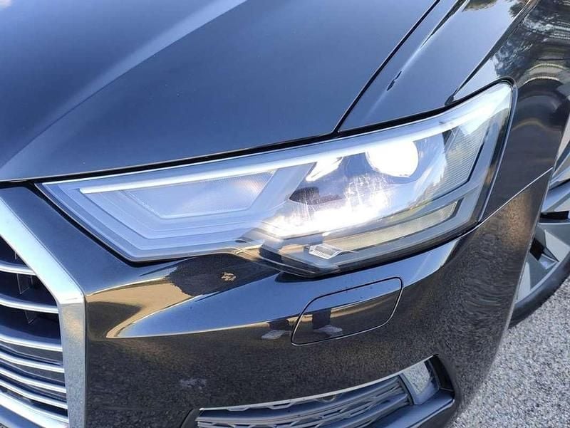 Usado Audi A6 Exclusive 204 CV (150 kW) 2019 Gris Berlina